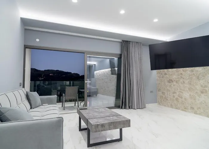 Irida And Appartement *